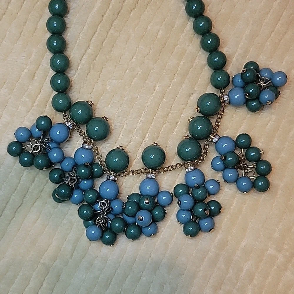 Ann Taylor Chunky Bib Necklace Boho Chic Retro‎